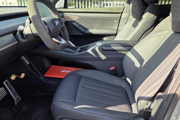 Used ONVO L60 2024 60 kWh Rear-Drive Version Left Front Seat