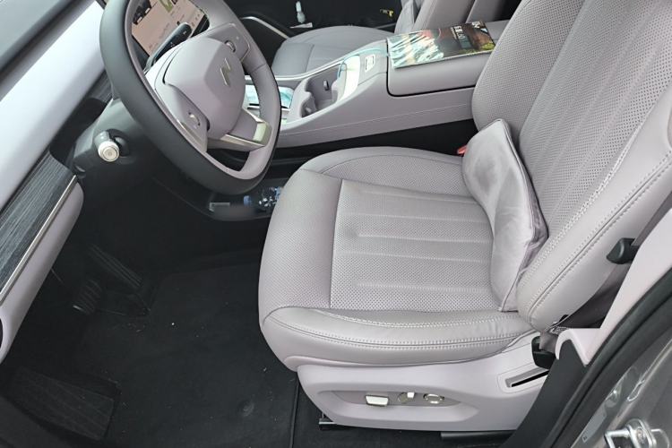 Used ONVO L60 2024 60 kWh Rear-Drive Version Left Front Seat