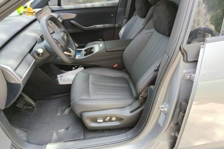 Used ONVO L60 2024 60 kWh Rear-Drive Version Left Front Seat