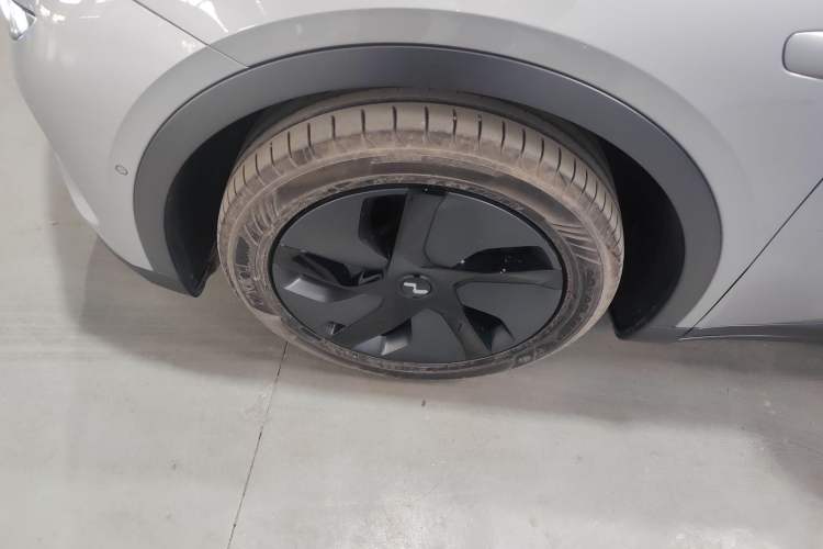 Used ONVO L60 2024 60 kWh Rear-Drive Version Left Front Wheel Hub