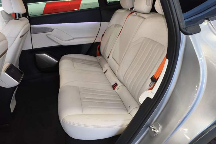 Used ONVO L60 2024 60 kWh Rear-Drive Version Left Rear Seat