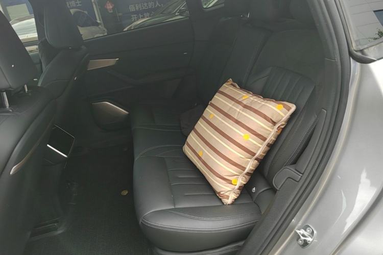 Used ONVO L60 2024 60 kWh Rear-Drive Version Left Rear Seat