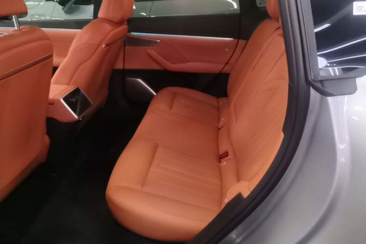 Used ONVO L60 2024 60 kWh Rear-Drive Version Left Rear Seat