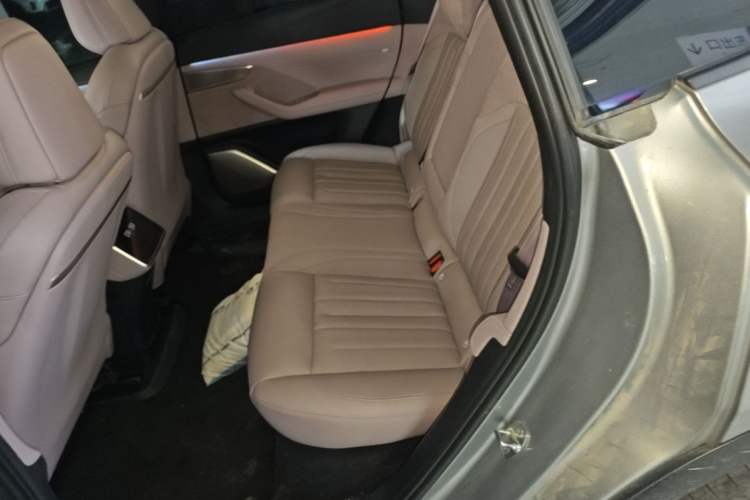 Used ONVO L60 2024 60 kWh Rear-Drive Version Left Rear Seat
