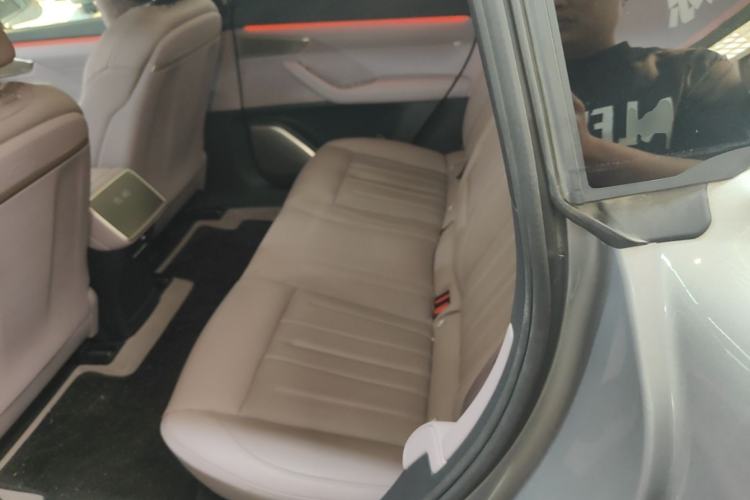 Used ONVO L60 2024 60 kWh Rear-Drive Version Left Rear Seat