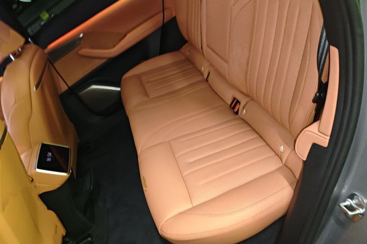 Used ONVO L60 2024 60 kWh Rear-Drive Version Left Rear Seat