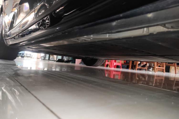 Used ONVO L60 2024 60 kWh Rear-Drive Version Left Side Sill