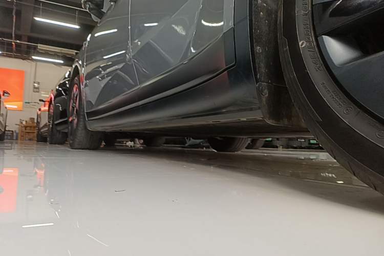 Used ONVO L60 2024 60 kWh Rear-Drive Version Left Side Sill