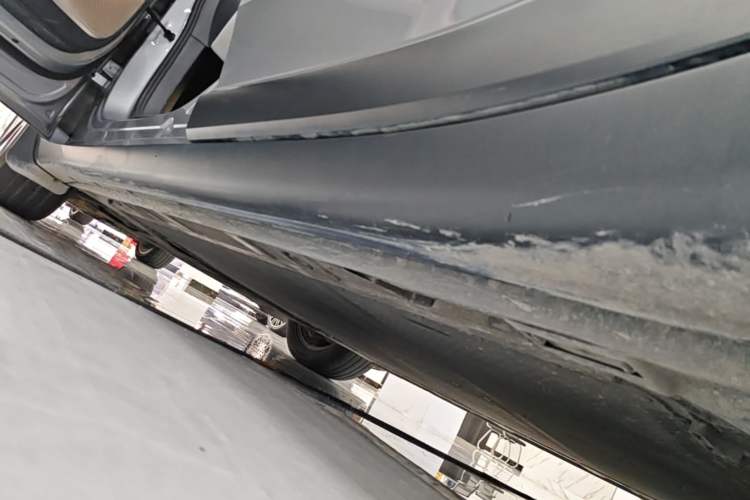 Used ONVO L60 2024 60 kWh Rear-Drive Version Left Side Sill