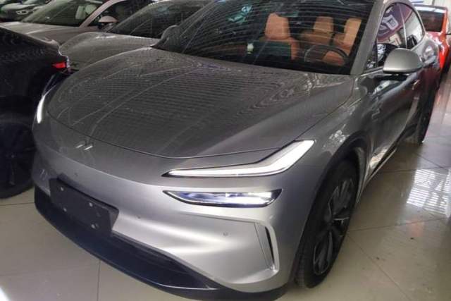 Ojetý ONVO L60 2024 60 kWh Rear-Drive Version