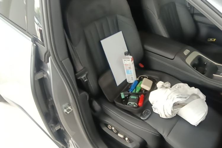 Used ONVO L60 2024 60 kWh Rear-Drive Version Right Front Seat