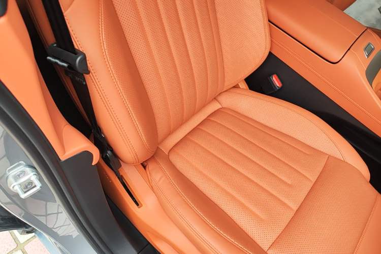 Used ONVO L60 2024 60 kWh Rear-Drive Version Right Front Seat