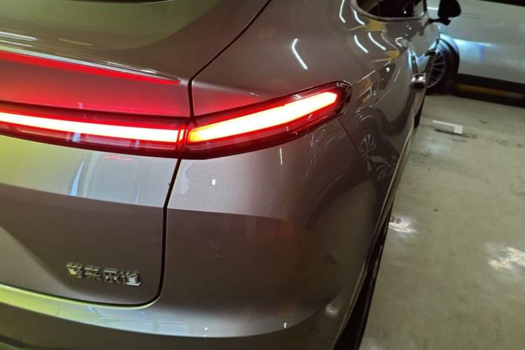 Used ONVO L60 2024 60 kWh Rear-Drive Version Right Rear Taillight