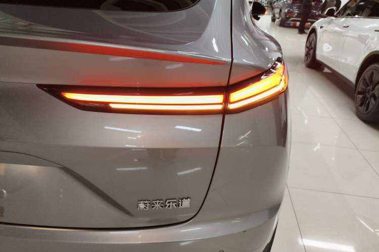 Used ONVO L60 2024 60 kWh Rear-Drive Version Right Rear Taillight