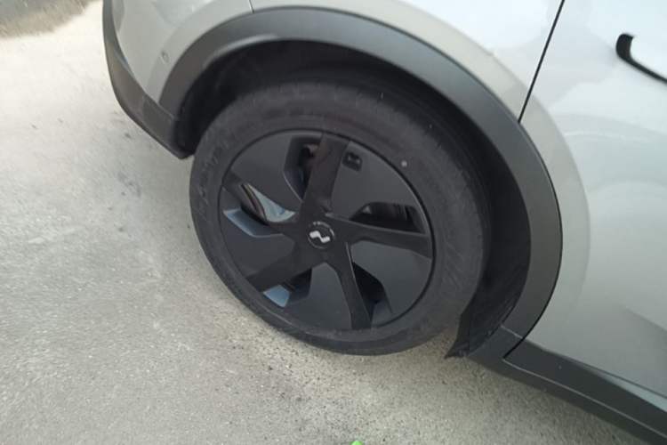 Used ONVO L60 2024 60 kWh Rear-Drive Version Right Rear Wheel Hub