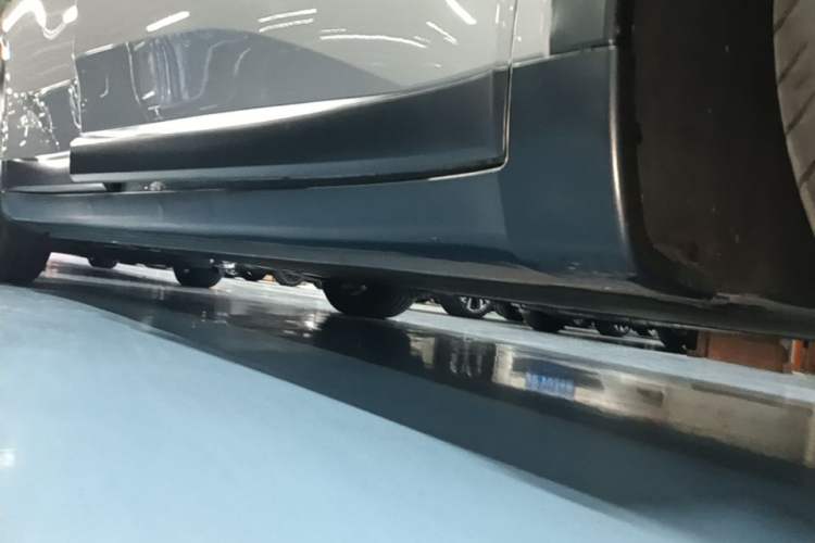 Used ONVO L60 2024 60 kWh Rear-Drive Version Right Side Sill