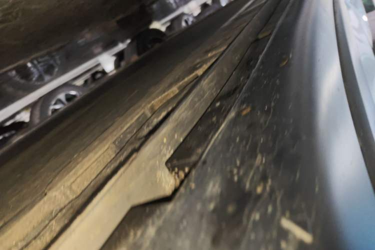Used ONVO L60 2024 60 kWh All-Wheel Drive Right Side Sill