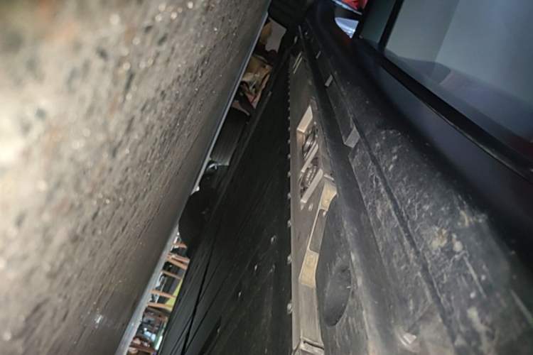 Used ONVO L60 2024 60 kWh Rear-Drive Version Right Side Sill