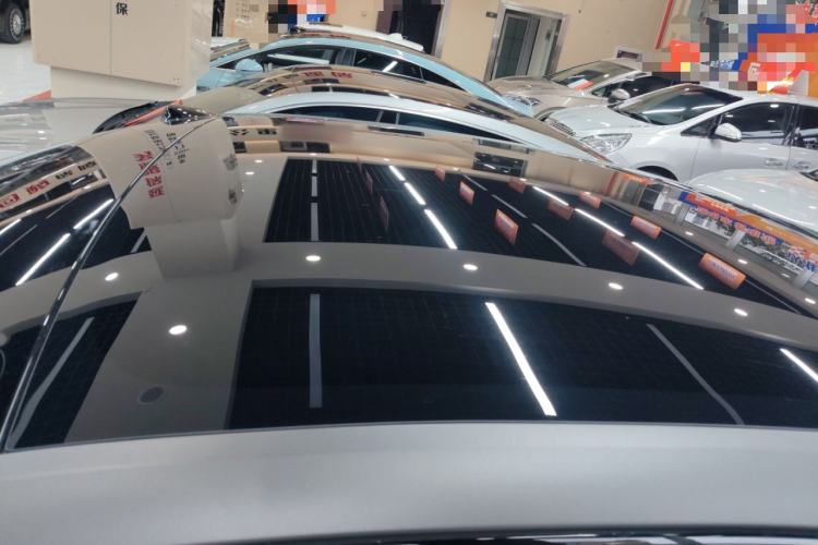 Used ONVO L60 2024 60 kWh All-Wheel Drive Roof