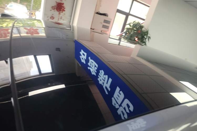 Used ONVO L60 2024 60 kWh Rear-Drive Version Roof