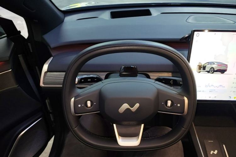 Used ONVO L60 2024 60 kWh Rear-Drive Version Steering Wheel
