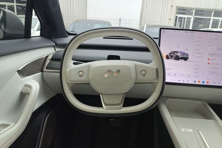 Used ONVO L60 2024 60 kWh Rear-Drive Version Steering Wheel