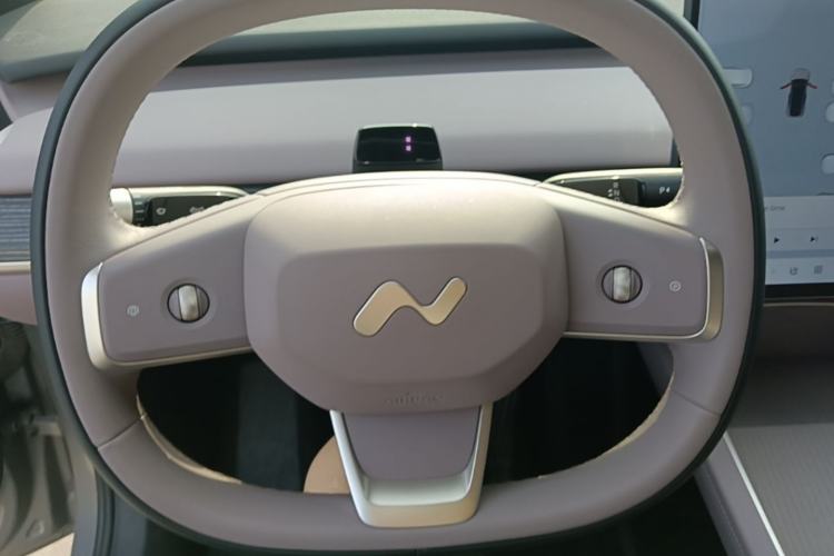 Used ONVO L60 2024 60 kWh Rear-Drive Version Steering Wheel