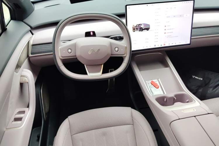 Used ONVO L60 2024 60 kWh Rear-Drive Version Steering Wheel