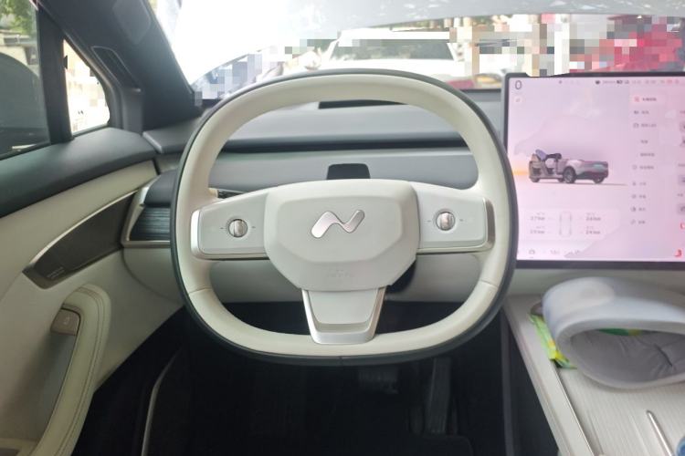 Used ONVO L60 2024 60 kWh Rear-Drive Version Steering Wheel