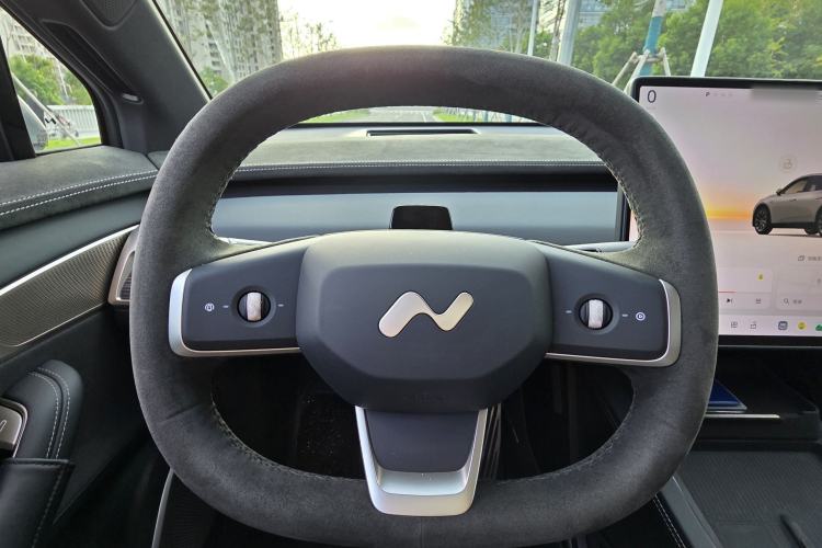 Used ONVO L60 2024 60 kWh Rear-Drive Version Steering Wheel