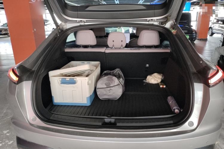 Used ONVO L60 2024 60 kWh Rear-Drive Version Trunk