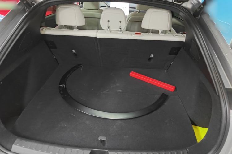 Used ONVO L60 2024 60 kWh All-Wheel Drive Trunk