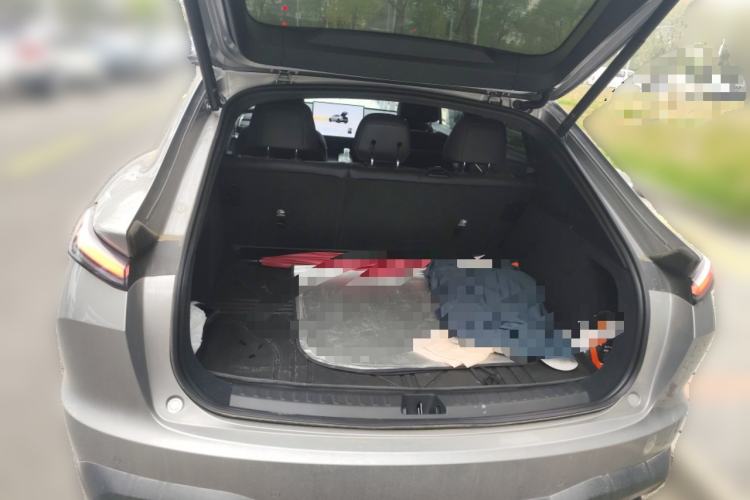 Used ONVO L60 2024 60 kWh Rear-Drive Version Trunk