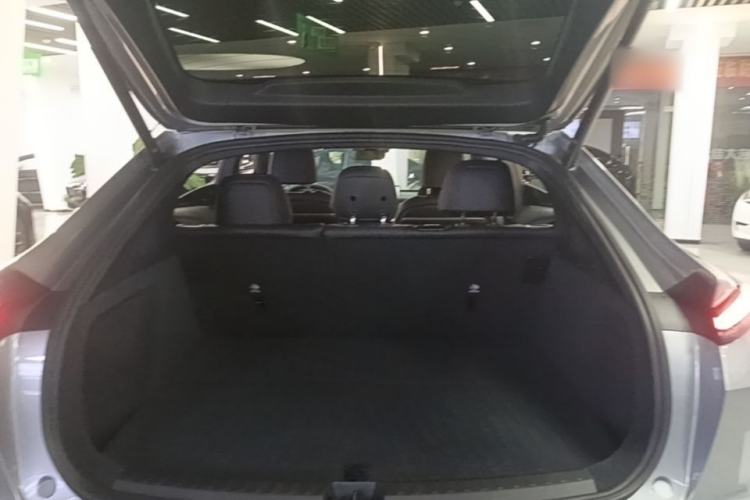 Used ONVO L60 2024 60 kWh Rear-Drive Version Trunk