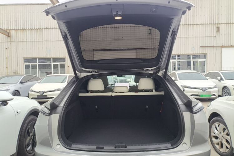 Used ONVO L60 2024 60 kWh Rear-Drive Version Trunk