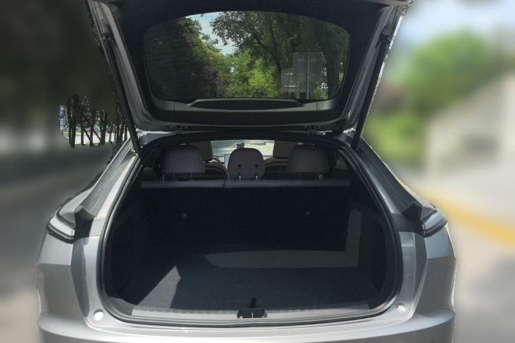 Used ONVO L60 2024 60 kWh Rear-Drive Version Trunk