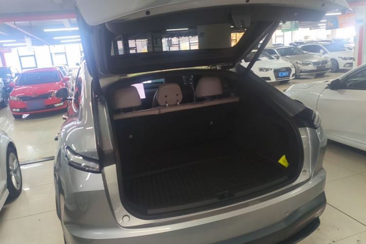 Used ONVO L60 2024 60 kWh Rear-Drive Version Trunk