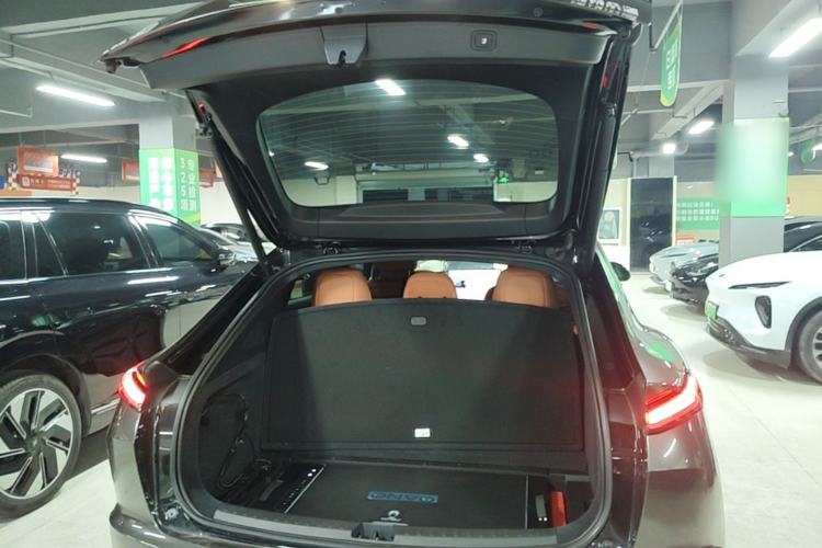 Used ONVO L60 2024 60 kWh Rear-Drive Version Trunk