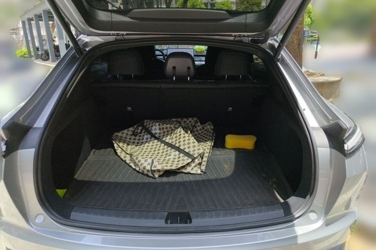 Used ONVO L60 2024 60 kWh Rear-Drive Version Trunk