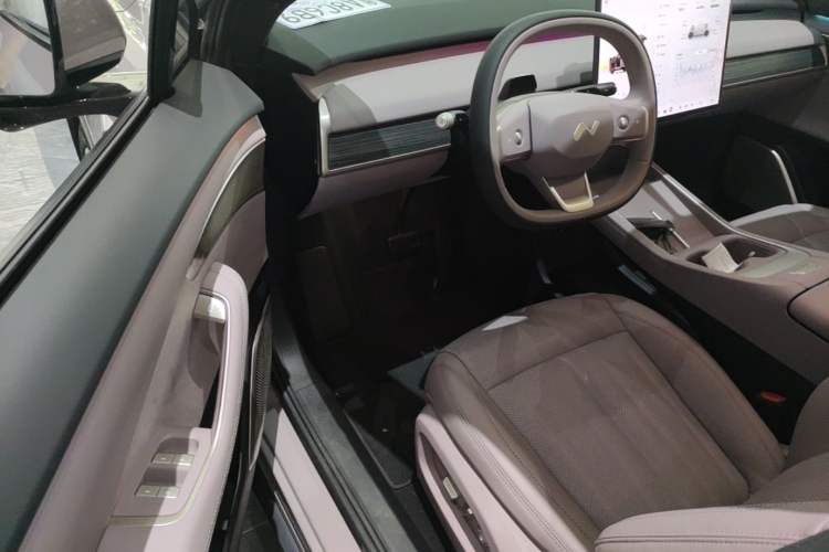 Used ONVO L60 2024 60 kWh Rear-Drive Version Driver Seat