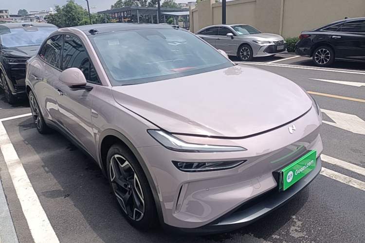 Used ONVO L60 2024 60 kWh Rear-Drive Version Exterior 1