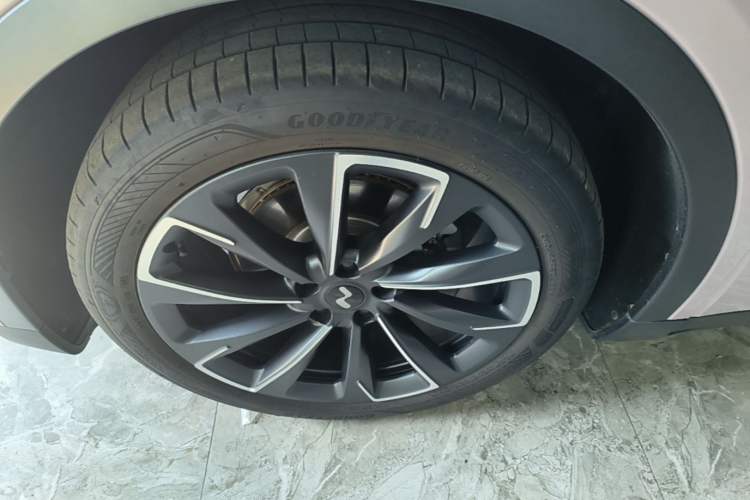 Used ONVO L60 2024 60 kWh Rear-Drive Version Exterior 4