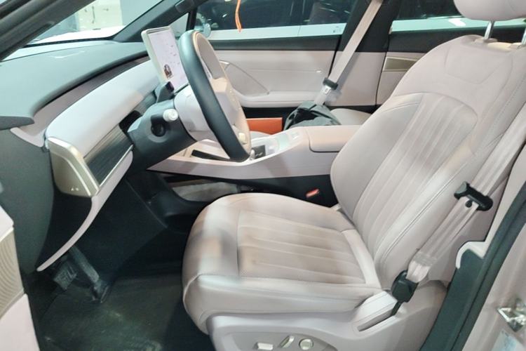 Used ONVO L60 2024 60 kWh Rear-Drive Version Left Front Seat