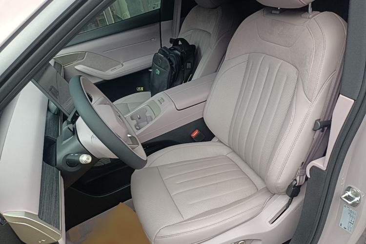 Used ONVO L60 2024 60 kWh Rear-Drive Version Left Front Seat