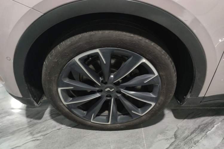 Used ONVO L60 2024 60 kWh Rear-Drive Version Left Front Wheel Hub