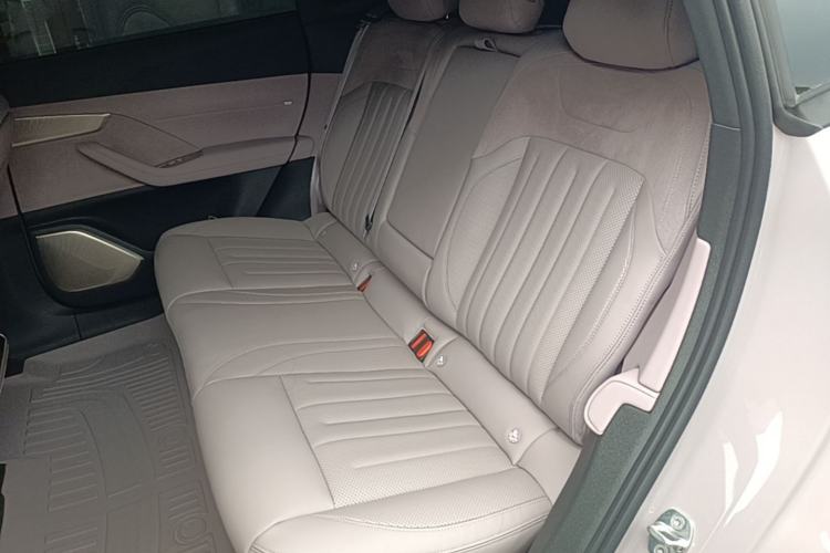 Used ONVO L60 2024 60 kWh Rear-Drive Version Left Rear Seat