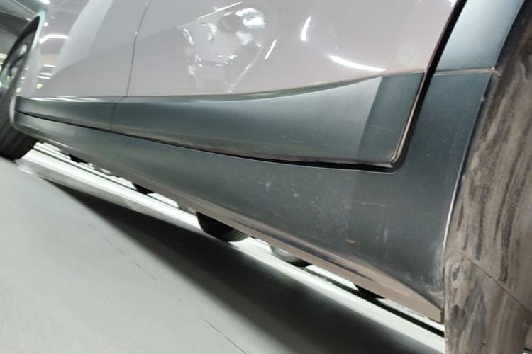 Used ONVO L60 2024 60 kWh Rear-Drive Version Left Side Sill