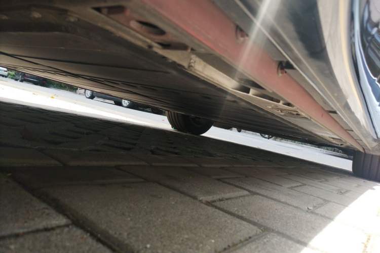 Used ONVO L60 2024 60 kWh Rear-Drive Version Chassis Rear Right