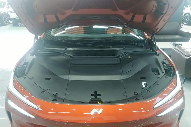 Used ONVO L60 2024 60 kWh Rear-Drive Version Engine Bay