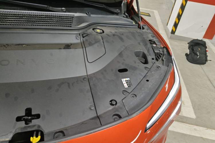 Used ONVO L60 2024 60 kWh Rear-Drive Version Engine Bay Left